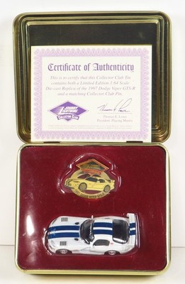 Johnny Lightning 2000 Collector Club Tin 1997 Dodge Viper GTS-R