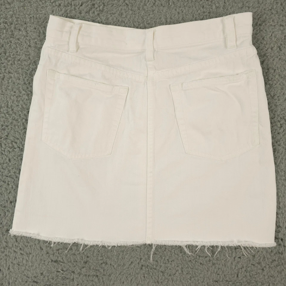 J Crew 牛仔裙女式 27 白色牛仔破旧下摆迷你学院风休闲 — 第 2/4 张图片