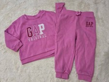 Girl's Gap Kids 2pc Fleece Sweatshirt  Jogger Set: 18 Months Pullover Pants A2