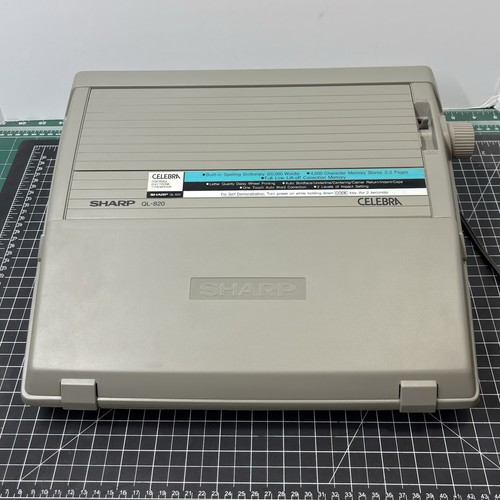 Sharp Celebra QL-820 Portable Typewriter Made In Korea 16" w/ Box And Manual - Picture 10 of 16