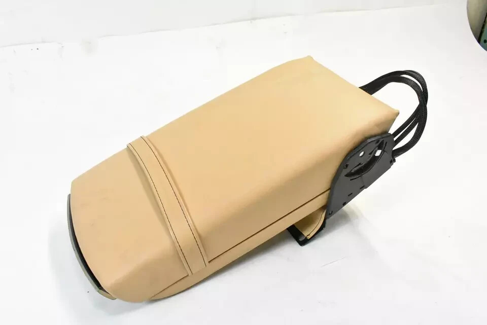 03-08 Maserati Quattroporte S M139 Rear Center Console Arm Rest Armrest OEM