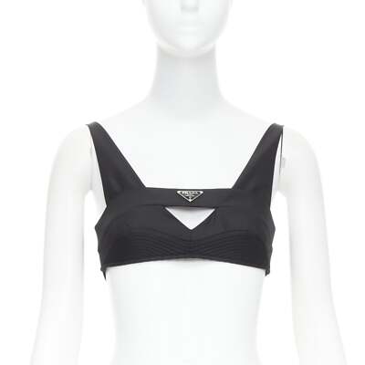Bralette crop top PRADA Re-Nylon noir logo mode triangle contour découpé IT36 XS