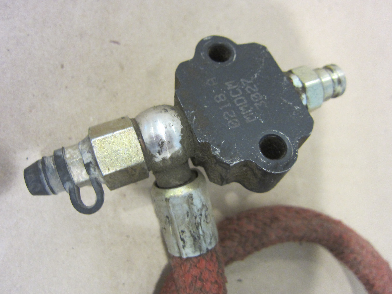 Ferrari 355 5.2 - F1 Clutch Hydraulic Pipe with Block - Part # 175833