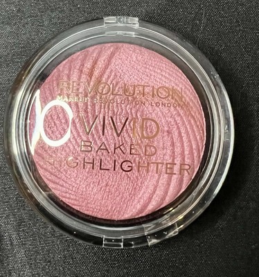 Makeup Revolution Vivid Baked Highlighter, Rosegold Lights