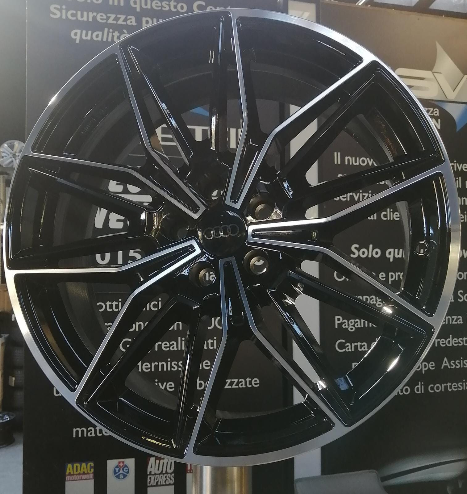 KIT 4 CERCHI IN LEGA AUDI A4 / A5 / A6 / Q3 / 5X112 8X18 ET 30 GMP SPECTER foto 6