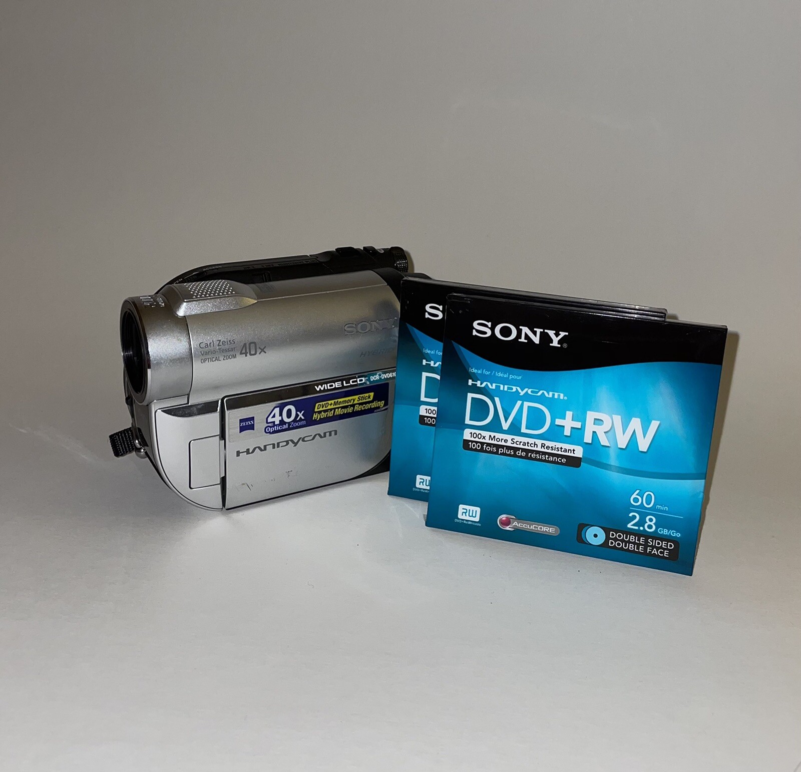 Sony DCRDVD610 Handycam Carl Zeiss 40x Optical Zoom Camcorder Bundle eBay