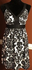 Loft Petites Sleeveless Black White Floral Pattern Dress 2P