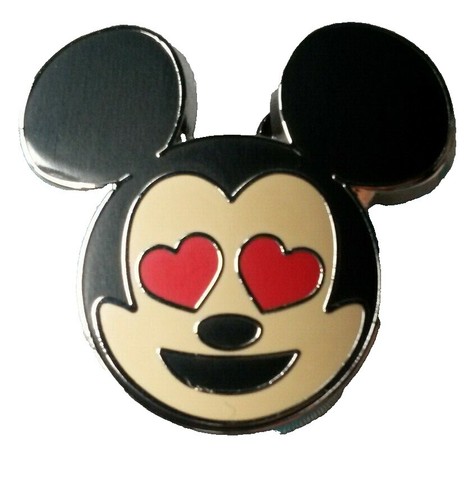 Disney 2022 Christmas santa mickey mouse ear headband  display picture 1
