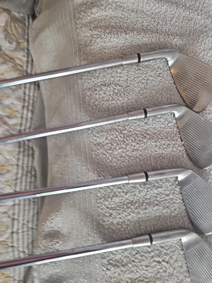 Hierros modelo LYNX Golf Master acero inoxidable 6, 7, 9, P diestro Foto 4 de 4