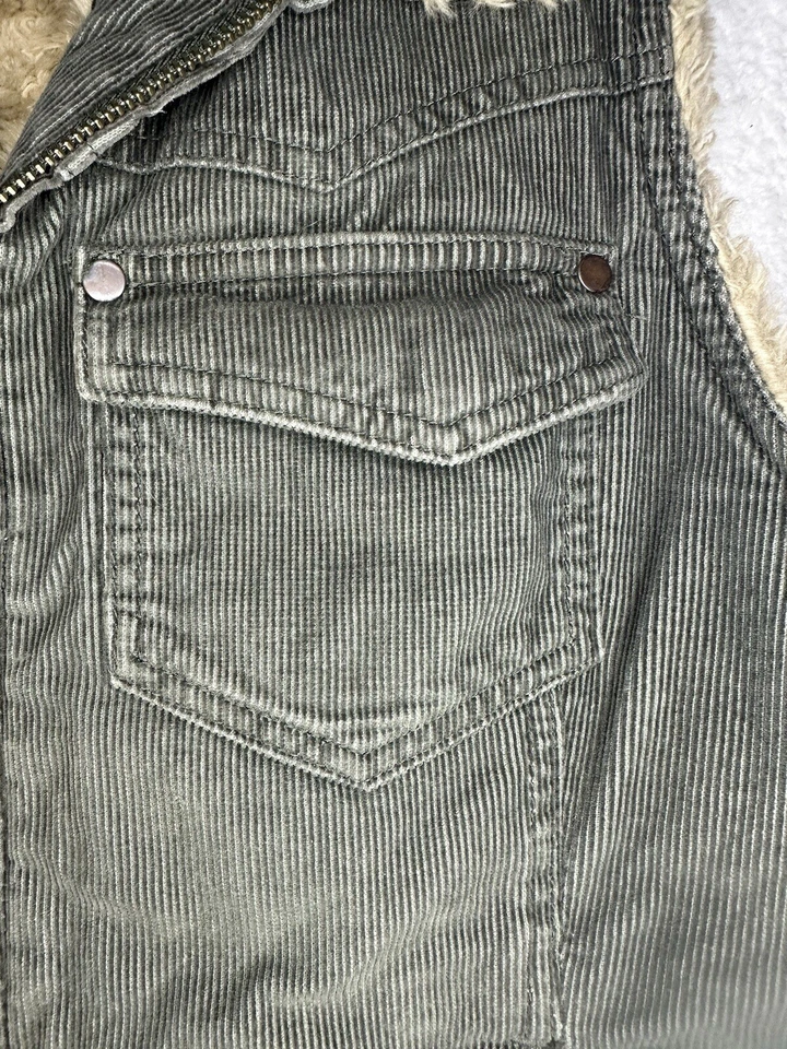 Cabelas Women’s Vest Corduroy Cotton Faux Fur Fleece Lined Safari Green Sz Large - Image 3 of 4