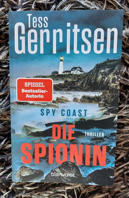 Die Spionin Spy Coast Thriller von Tess Gerritsen mit Maggie Bird NP 13,00  
