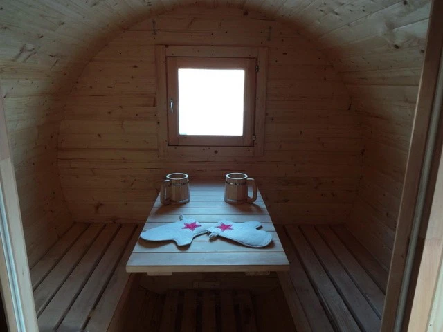 The sauna is equipped for maximum relaxation. But don’t take a sauna while the truck is in motion.