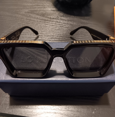 Louis Vuitton 1.1 Millionaire Z1165W Sunglasses Men Black Gold NBY