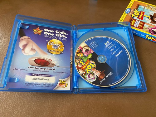 Toy Story 3 Movie DVD ~ BluRay 4 Disc Set ~ 2010 - Picture 7 of 9