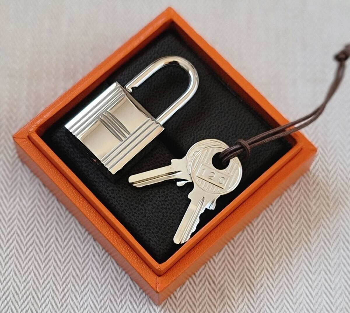 Auth HERMES Silver Cadena Padlock & 2Keys No.120 NEW With