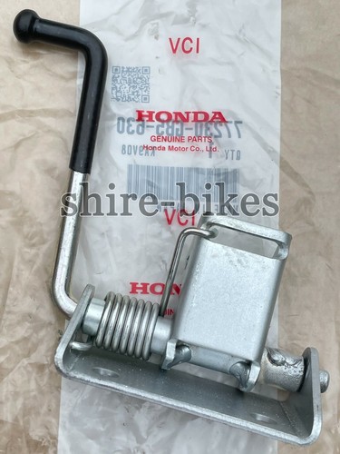 NEW GENUINE Honda Seat Latch for Cub C50 12V C90 12V (77230-GB5-630) - 第 1/6 張圖片