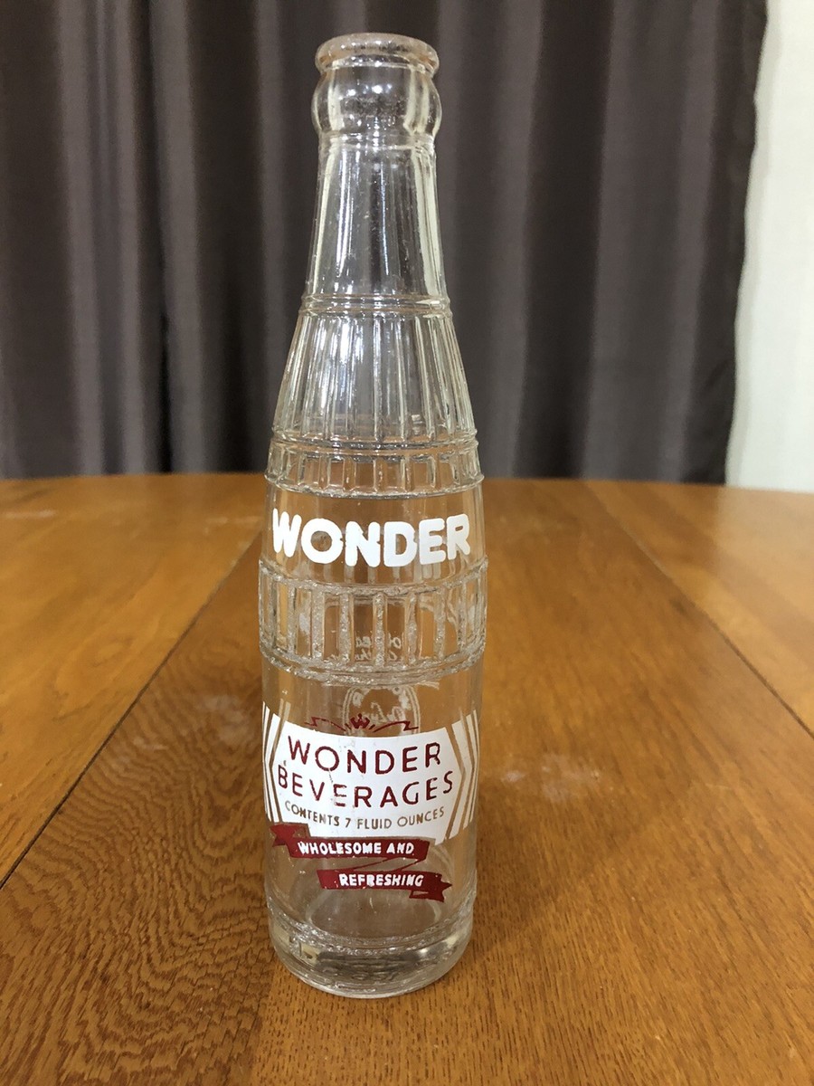 VINTAGE 1940S WONDER BEVERAGES CHICAGO IL EMBOSSED GLASS SODA POP