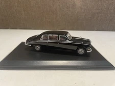 Oxford Diecast 1/43 Scale DS006 Daimler DS420 Limousine - Black - Boxed