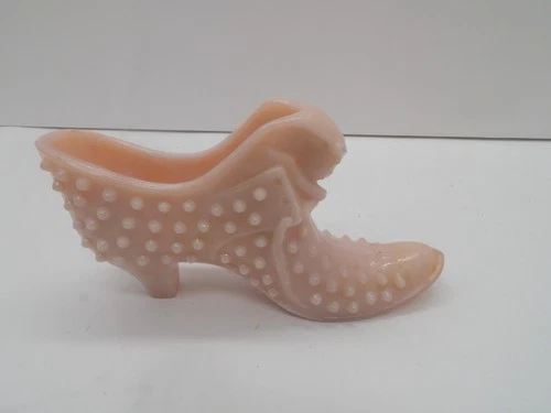 Fenton Light Pink Hobnail Cat Slipper Shoe ... CHIPPED