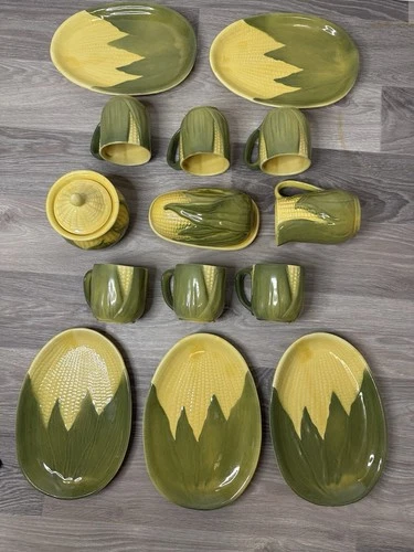14 Piece Shawnee Corn Pattern Ceramic Dinnerware Set Plates Mugs Pitcher USA