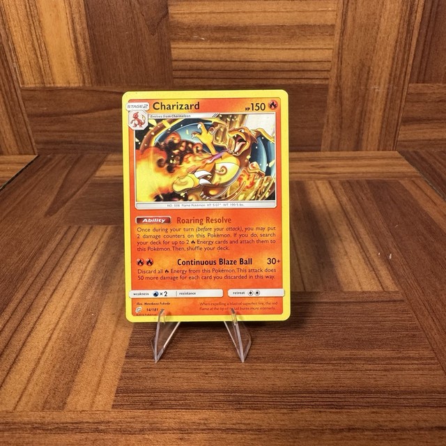 Charizard #14 (Team Up (2019))