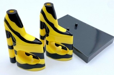 BRATZ DOLL LOT MGA CLOTHING MOWALOLA FELICIA BLACK YELLOW SHOES PLATFORM STAND