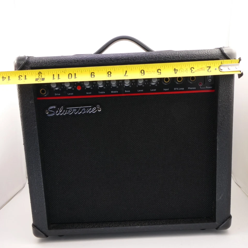 Silvertone AG-15R Solid State Guitar Amplifier 15 watts 3-band EQ - image 4 of 4