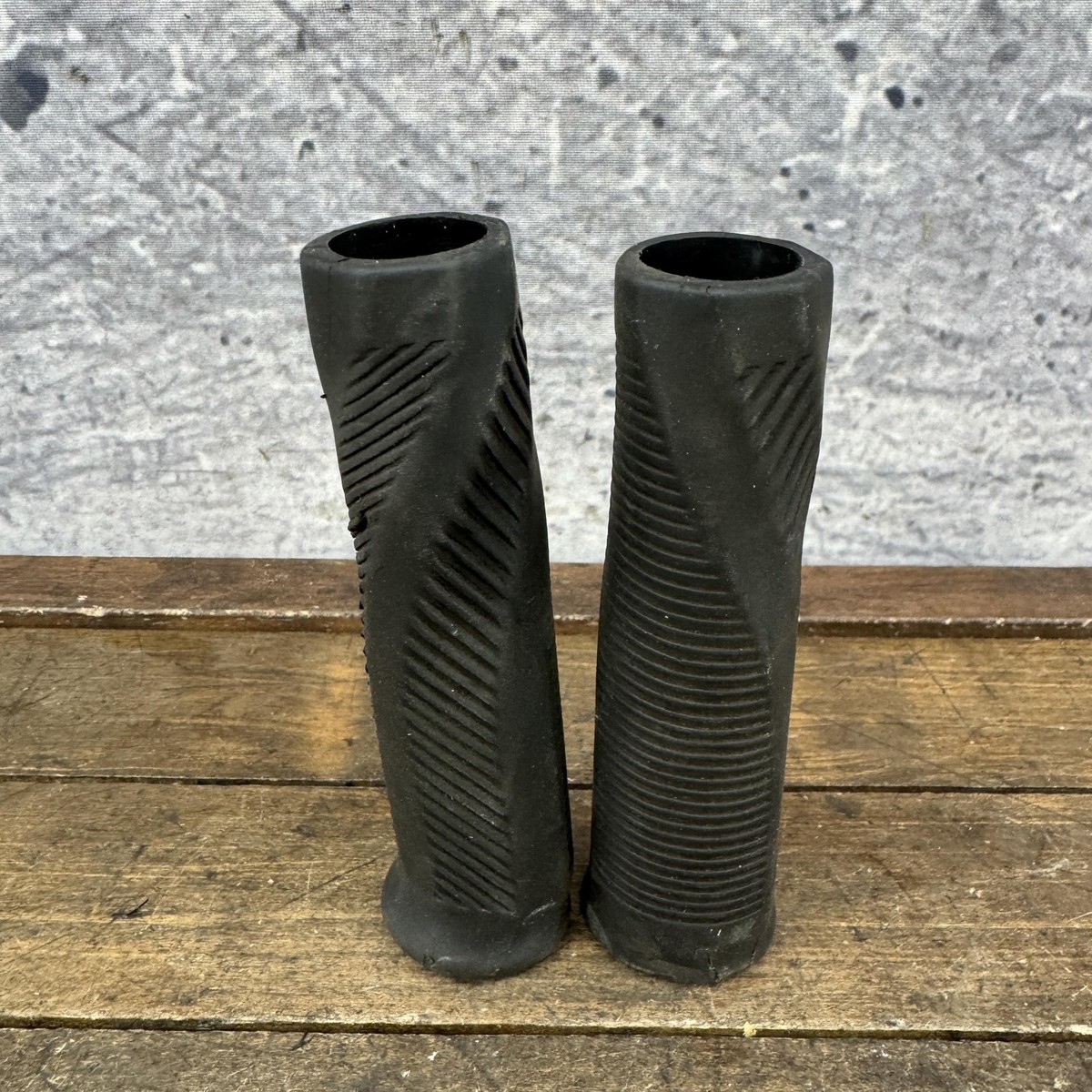 Vintage GT BMX Handlebar Grips Black Pair Slip-On Old School 90s