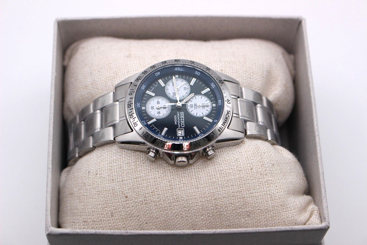 SEIKO SND365PC Chronograph Quartz Watch Men Silver Dial Stainless 