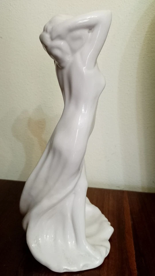 FIGURA LIBERTY DI DONNA MODELLO DOMENICO BACCARINI FAENZA CERAMICA CACF - Immagine 4 di 4