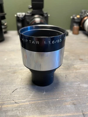 ISCO Göttingen Super Kiptar 85mm f/1.6 - Bild 1 von 4