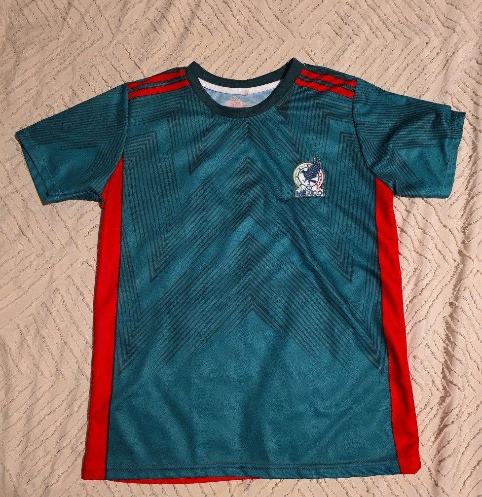 Mexico National Team Soccer Jersey Medium Green Football Short Sleeve