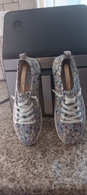 Sketchers Womens BOBS FOR CATS  B Cute Knityibg Cat Print Sneakers WMLT 114084