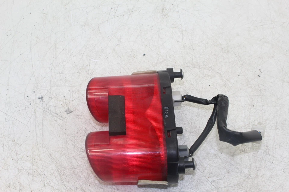 Luz de freno trasera Yamaha Rs Venture Rst90 05-18/no07 5jj-84710-12-00 Foto 4 de 4
