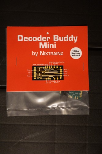 Soundtraxx 884008 Tsunami2 TSU-21PNEM Sound Decoder for Steam-2 w/ 21 pin board - Picture 2 of 3