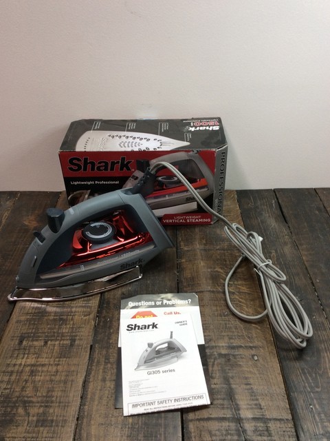 shark lightweight professional steam iron gi305