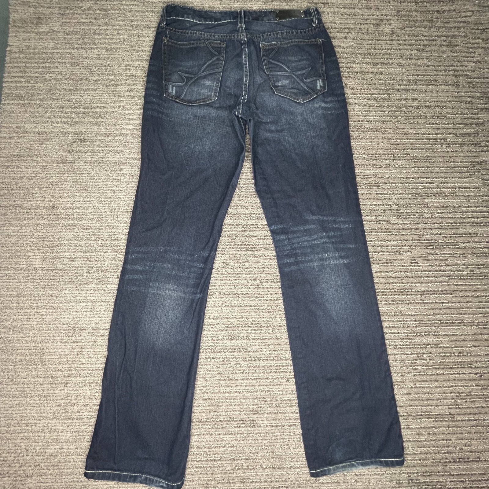 Picture 4 of 12