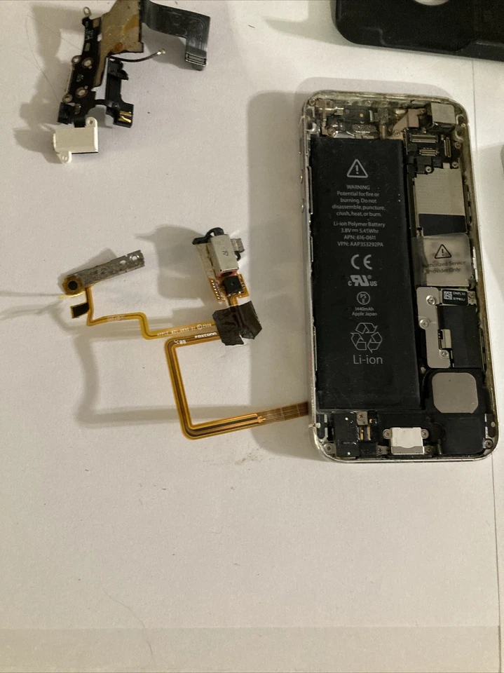 Lot iPhone 6 Silver Frame Charging Port Battery Logic board Ribbon Wire Case - Image 4 of 4