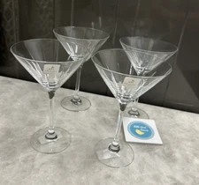 Set /4 Schott Zwiesel Martini Stems- Tritan Crystal  Contempory - 7" x 4.5" New