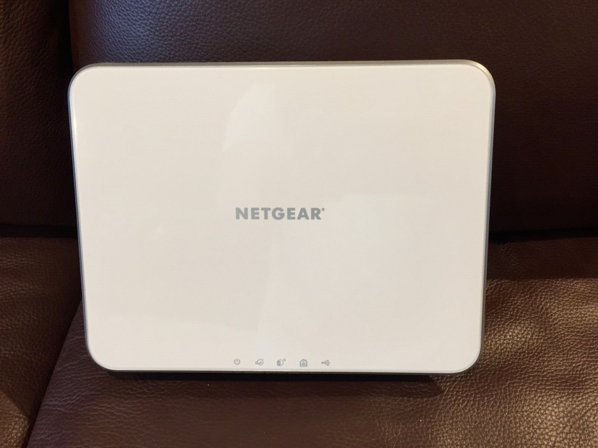 NETGEAR Arlo Security Camera BASE STATION VMB3000 Wireless WiFi