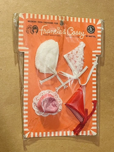 Vintage Barbie 1967 Francie Casey Twiggy Mod Hatters Pak Hats Fashion NRFP