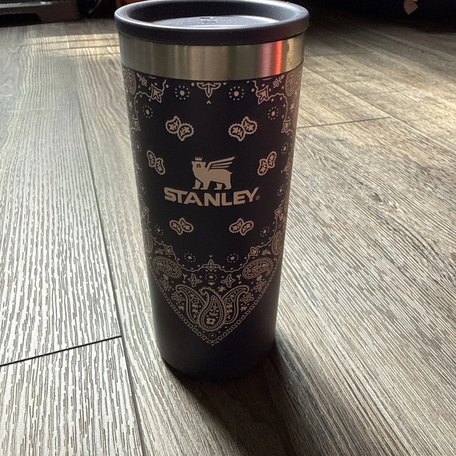 Stanley Blue Pink Bandana Mesa Rose Collection - 10 oz Slim Can Cooler NWOT