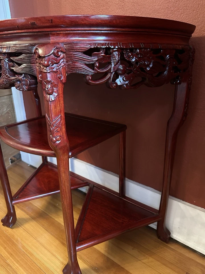 Mesa Consola de Palisandro de Media Luna Tallada en Flor de Cerezo, Dragón de 33" Foto 3 de 4