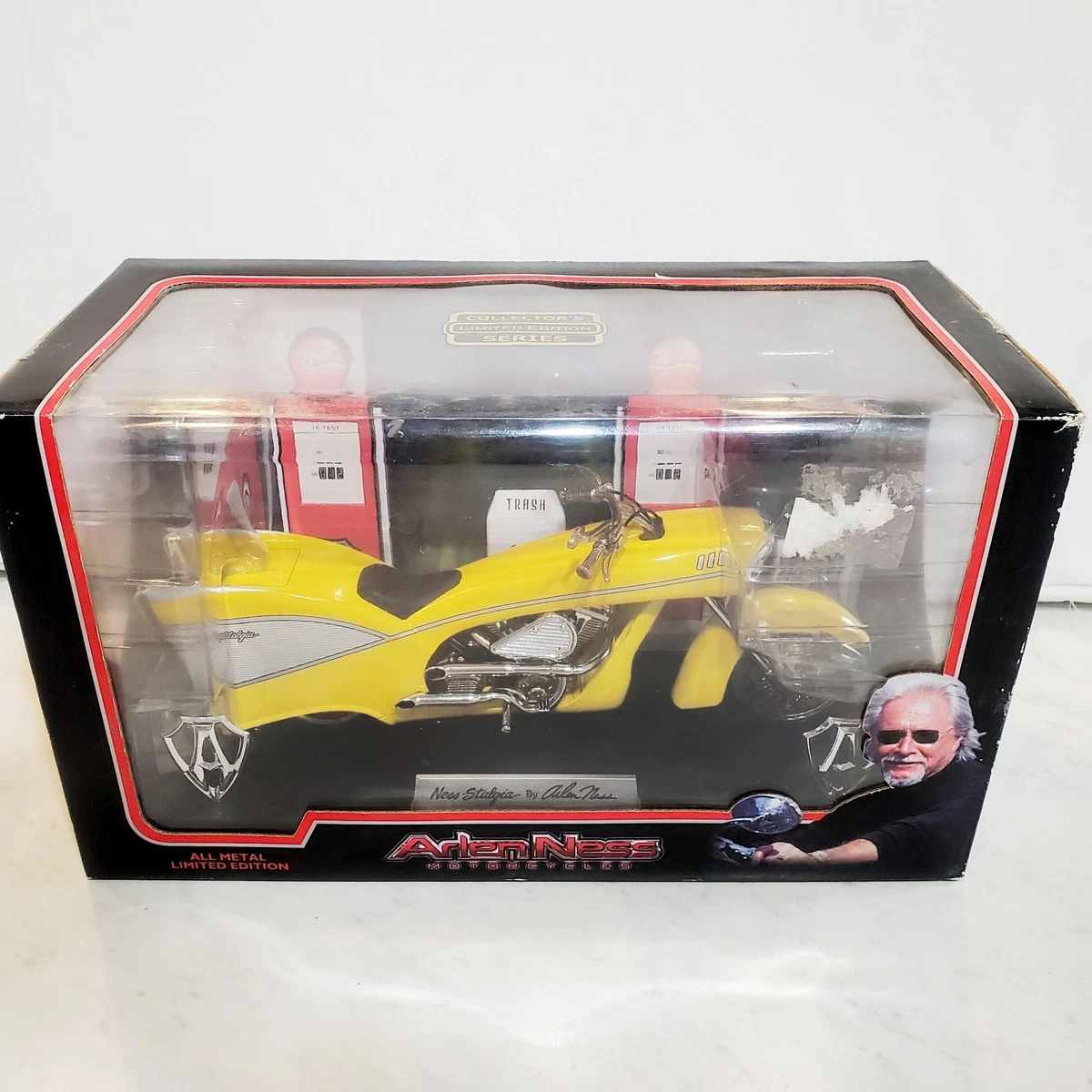 1:6 Scale Toy Zone Contemporary Manufacture Diecast Motorcycles