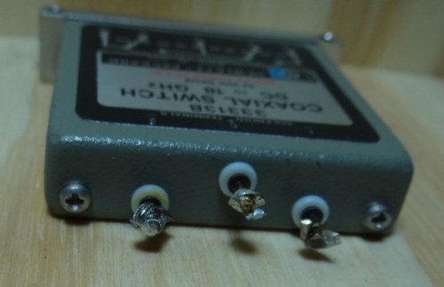 HP MODEL 33313B COAXIAL SWITCH 5 PORT SMA DC-18GHZ - Picture 2 of 2