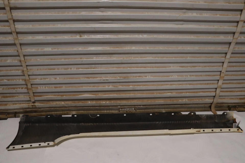 Jaguar XK 2007-2015 panel de moldeo basculante de pasajero derecho blanco OEM Foto 4 de 4