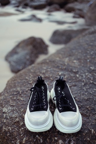 Alexander McQueen Tread Slick Low Schnürschuh schwarz weiß - 611705 Gr. 41 D EUR selten - Bild 10 von 13