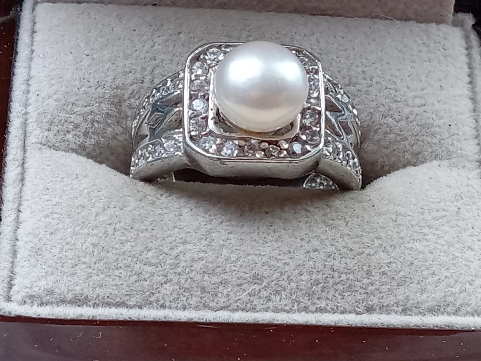 Glamouroso anel de prata esterlina coquetel com pérola configuração: tamanho 7 - Imagem 2 de 4