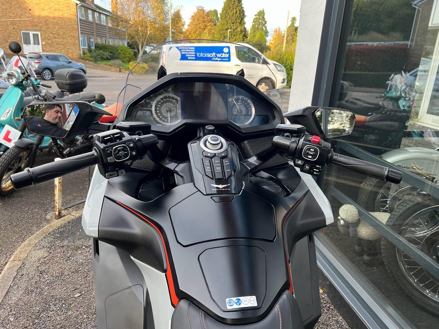 HONDA GOLDWING BOBBER 2022 MANUAL 1800CC GREY HONDA WARRANTY eBay