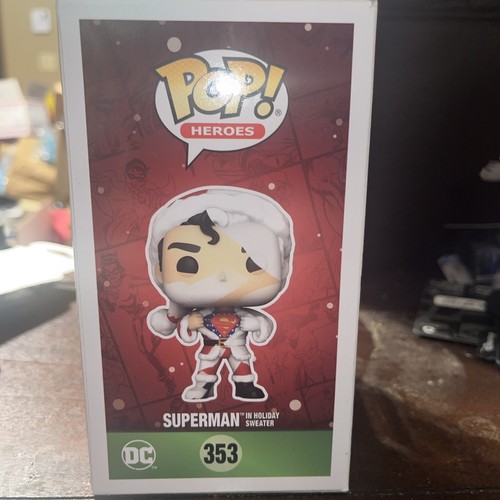 Suéter Funko Pop Superman in Holiday Hágalo usted mismo #353 DC Super Heroes Exclusivo de Walmart - Imagen 5 de 6